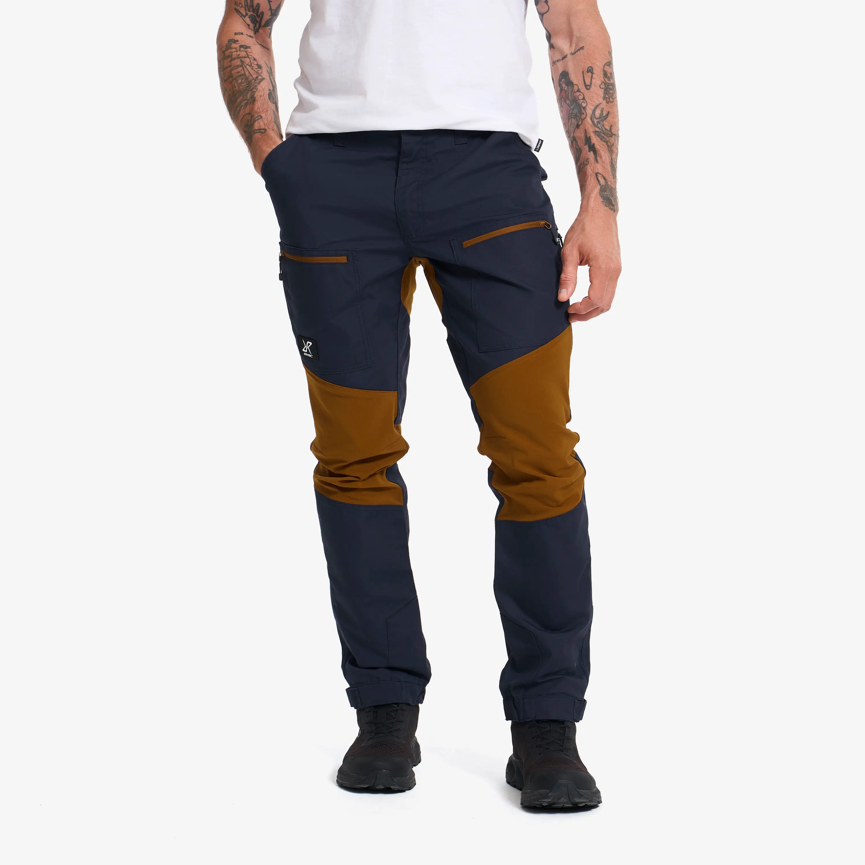 Kies kleur Deep Navy/Monk's Robe.