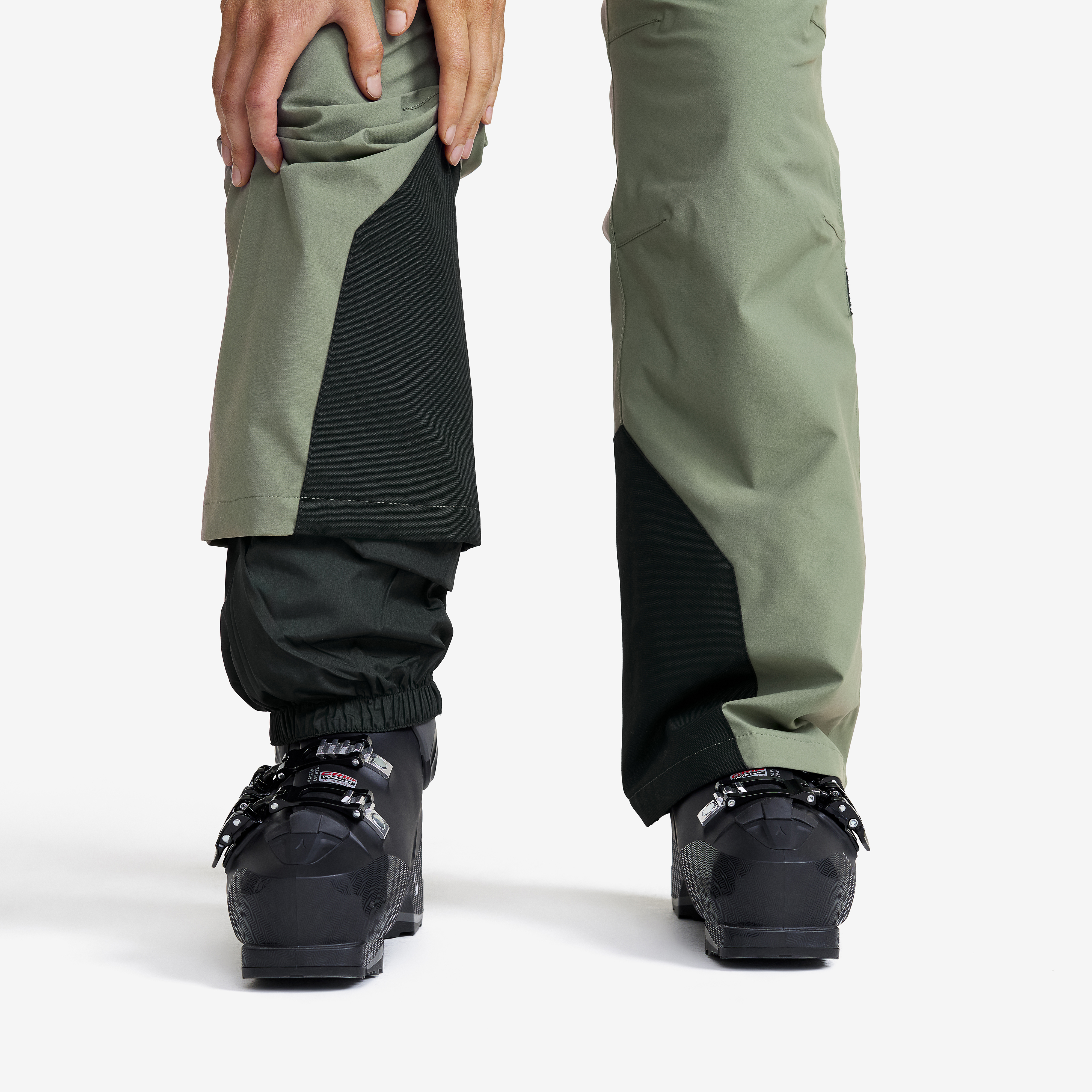 AccXel Insulated 2L Snow Pants Women Dusty Green | RevolutionRace