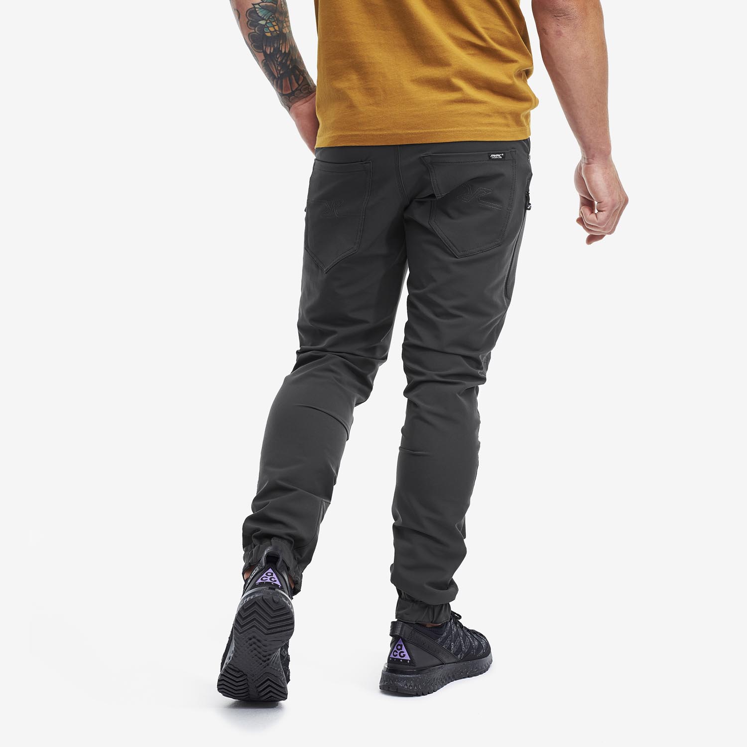 Explorer Outdoor Jeans Men Anthracite | RevolutionRace