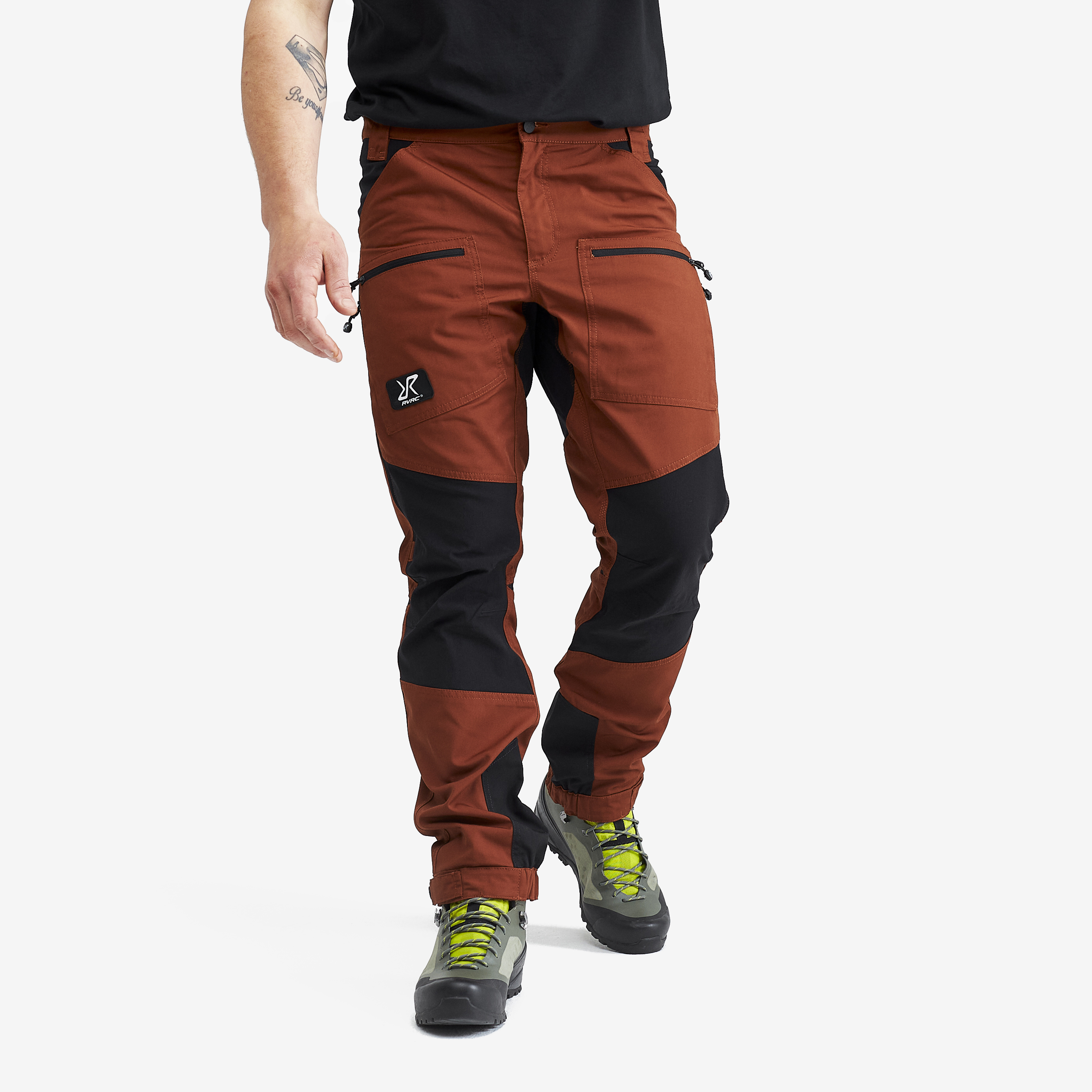 Nordwand Pro Short hiking pants for men in orange