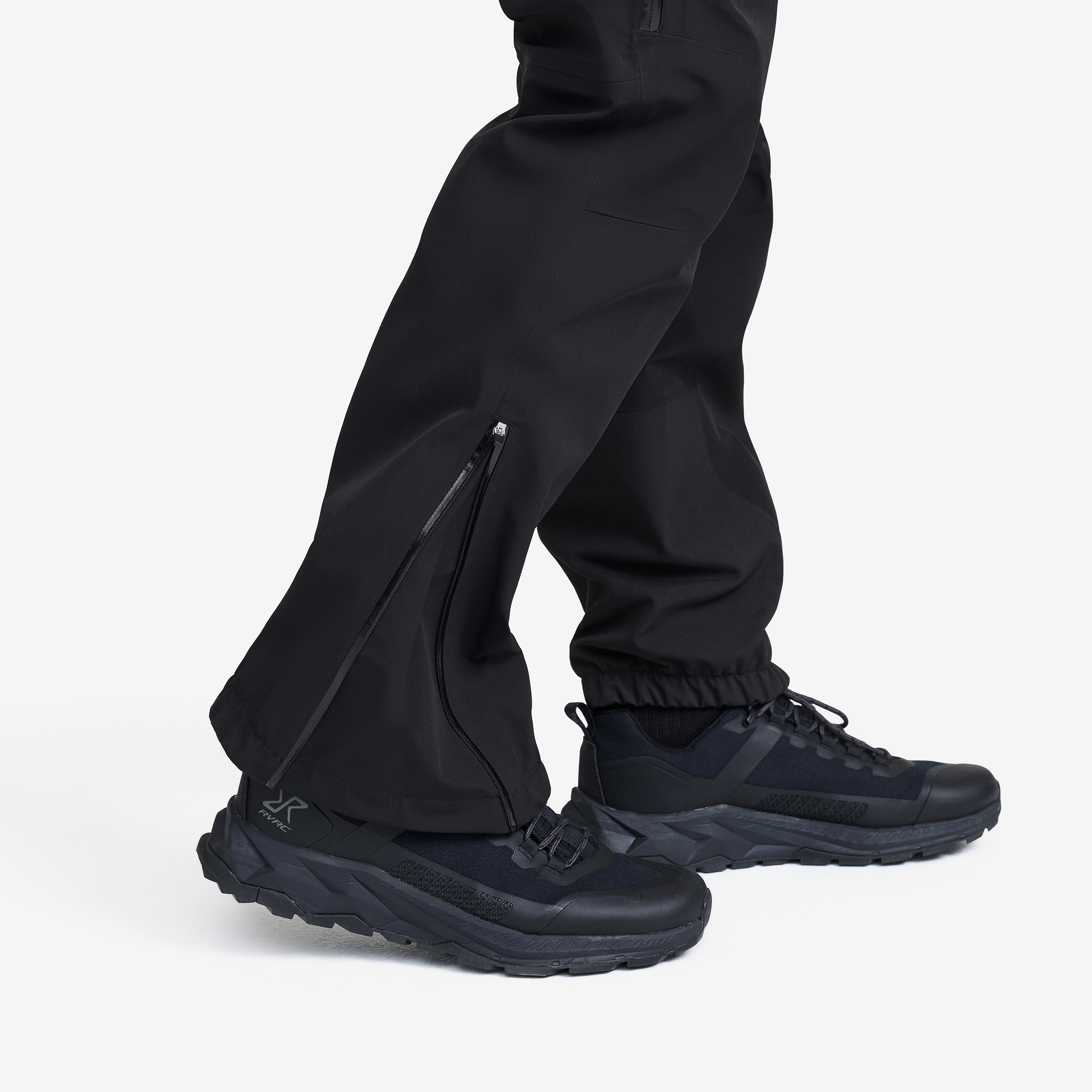 alound　3LAYER NYLONSHELLPANTS Cyclone 3L Shell Pants Men Black | RevolutionRace
