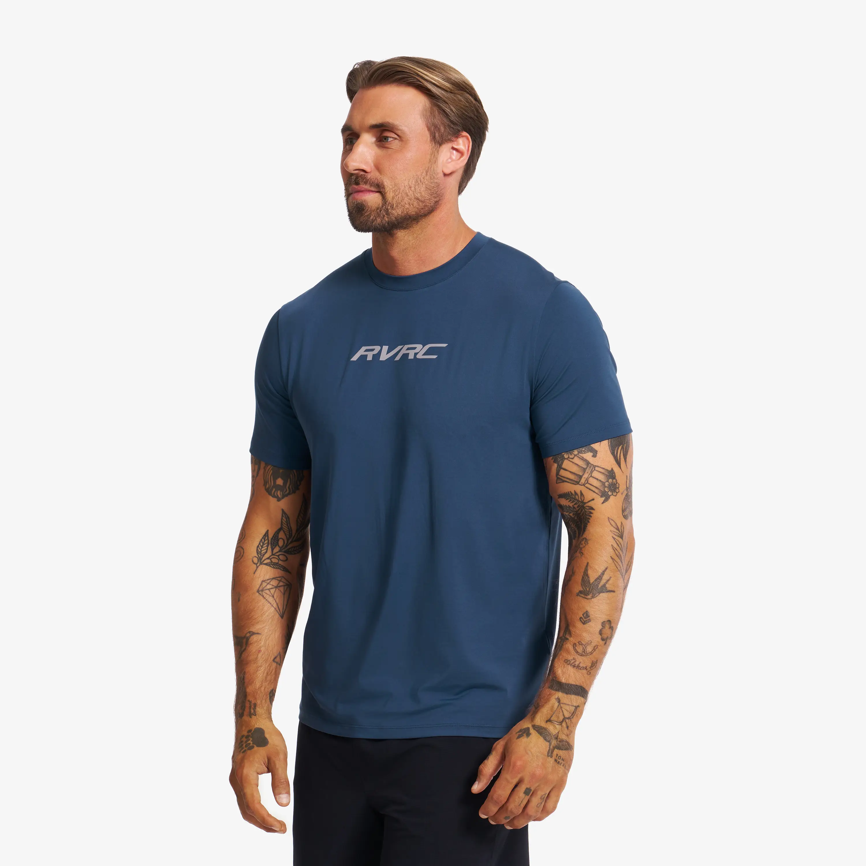 Kies kleur Insignia Blue.