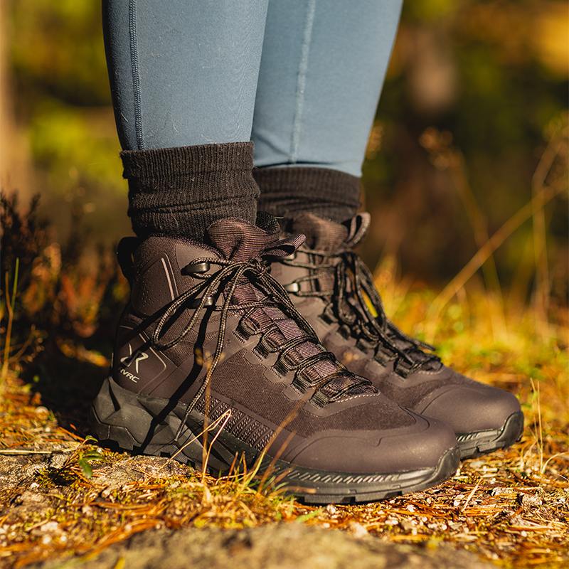 Outdoor boots online