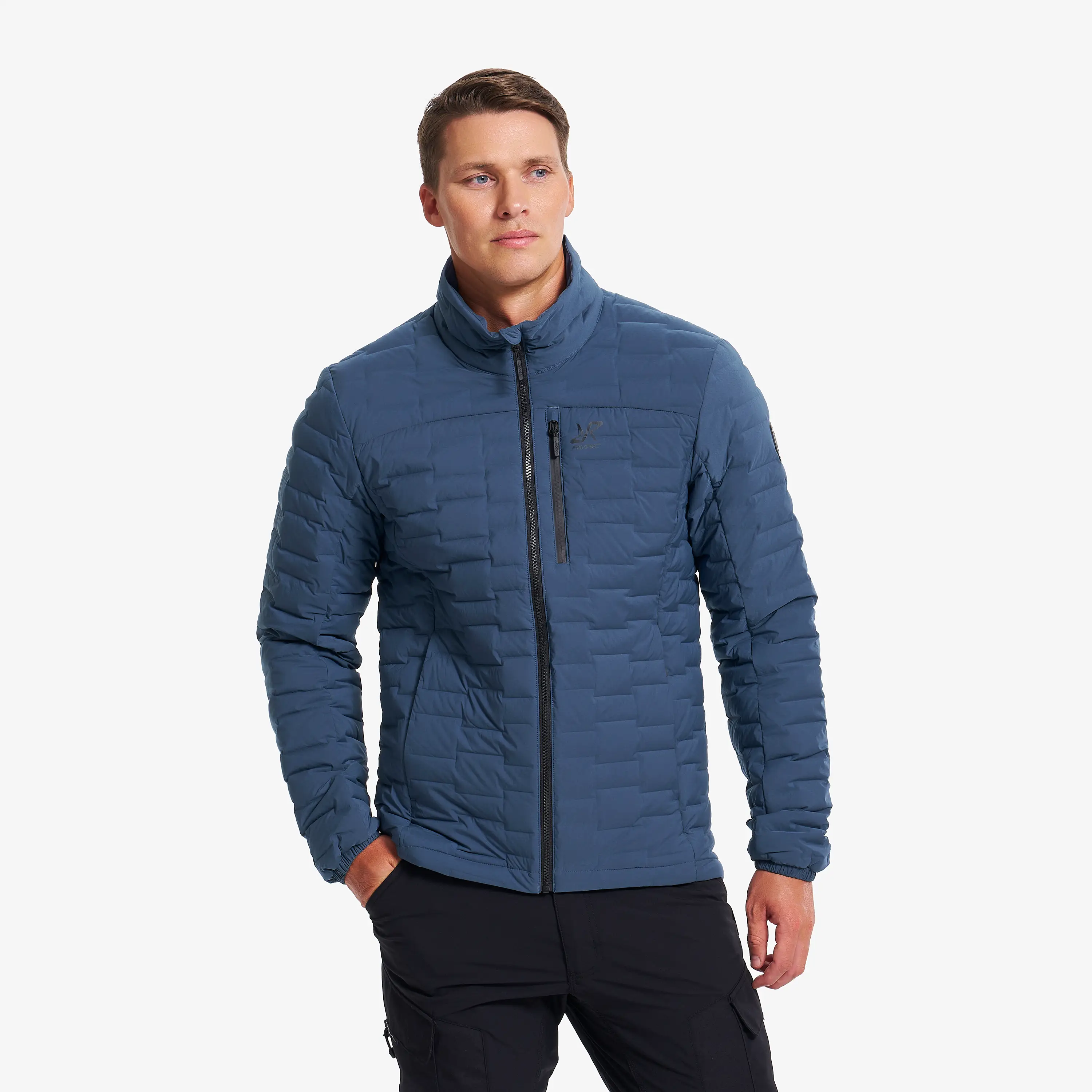 Choisir 1 couleur Insignia Blue.