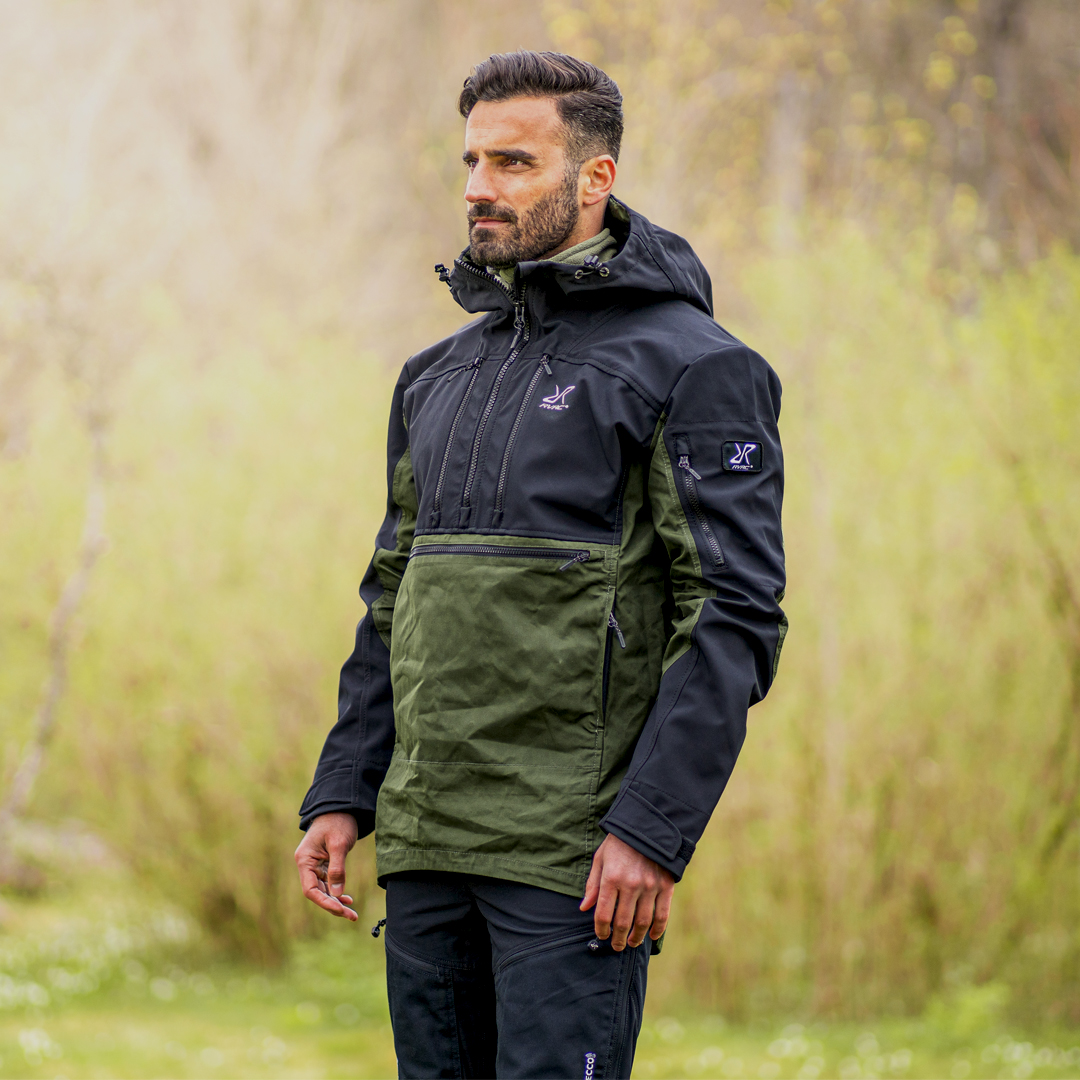 Outdoor Anorak Men Forest Green | RevolutionRace