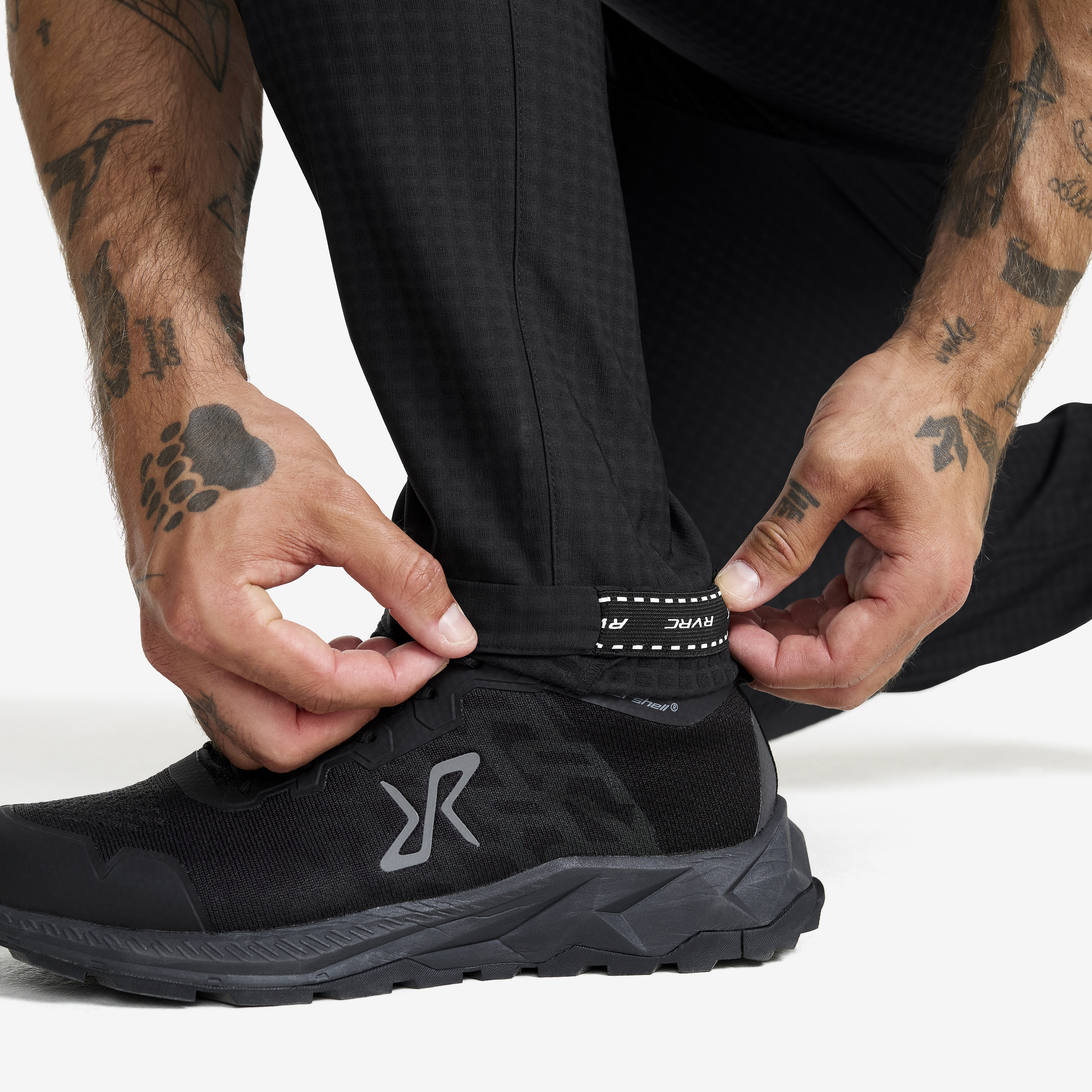 Venture Wind Pants Men Black | RevolutionRace